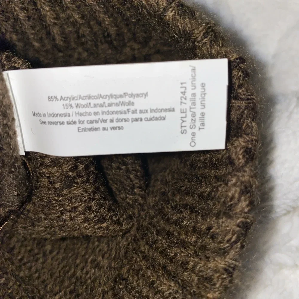 Isotoner Brown Chocolate Beanie‎ Women's  Acrylic/wool Blend